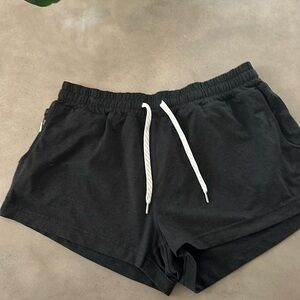 Vuori Halo Performance Short